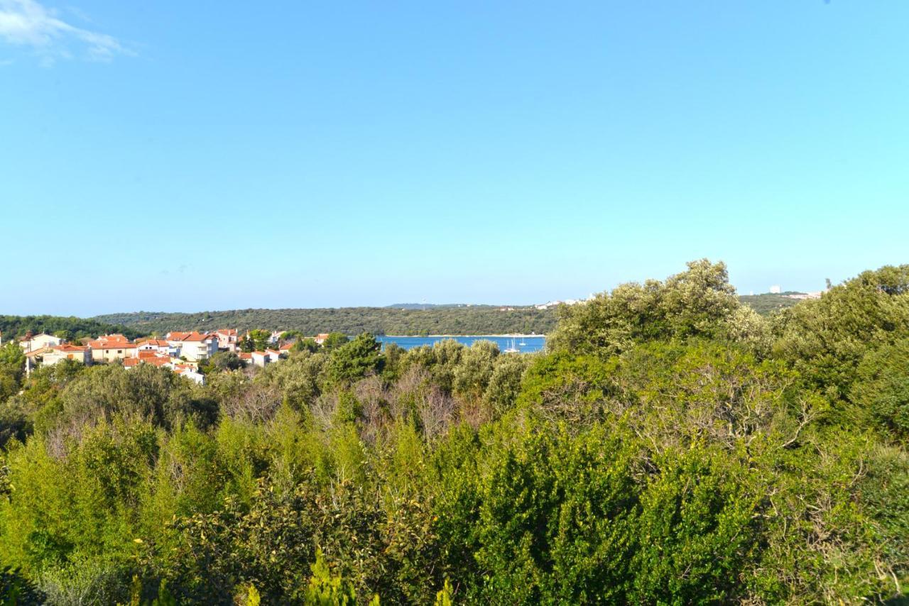 Apartments Bernarda 1773 Banjole Eksteriør billede
